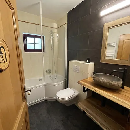 Ardennes With Riverside Garden And Views, Cleaning Included * Atzerath