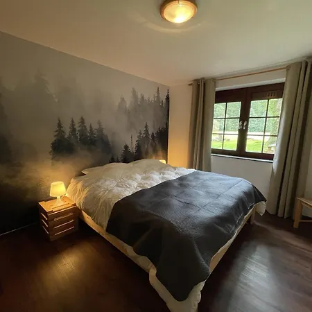Ardennes With Riverside Garden And Views, Cleaning Included * Atzerath