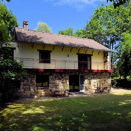 Ardennes With Riverside Garden And Views, Cleaning Included Ferienhaus *